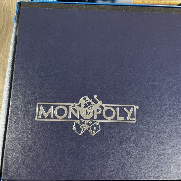 Monopoly DELUXE Edition Parker Brothers Board Game Vintage 1995 - Picture 5 of 16